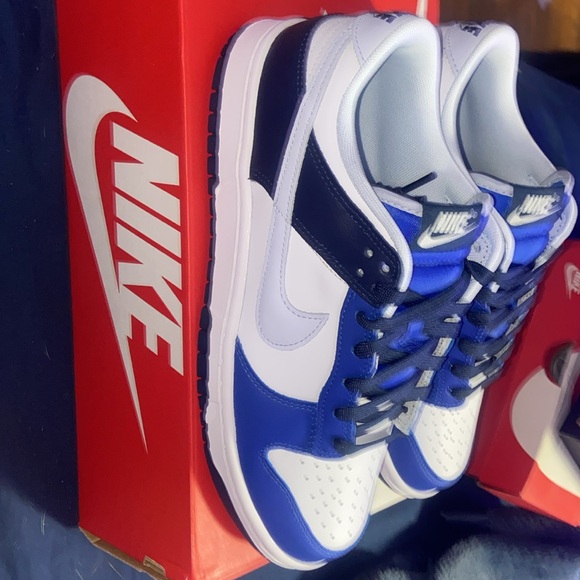 NIKE DUNK LOW